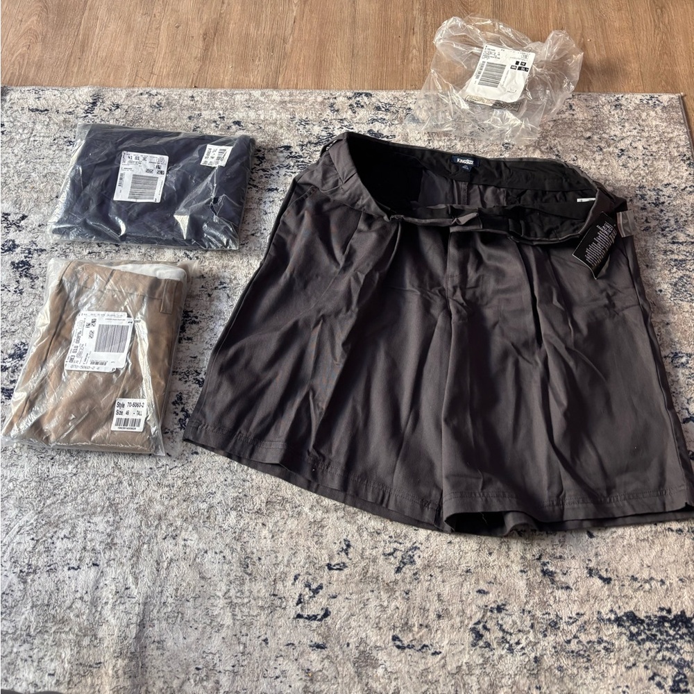 Elegant Pleated Shorts with Belt (black, natural, and blue)